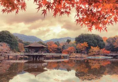 唐代赵嘏所作的《长安晚秋》，描写深秋拂晓的长安景色和羁旅思归的心情